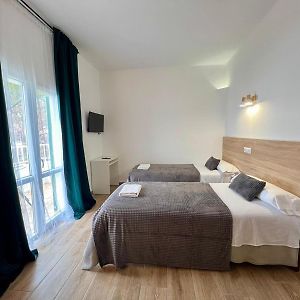 Hostal Oasis Dor